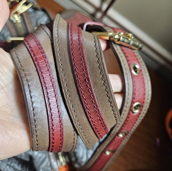 Auth Louis Vuitton 2010 Prefall limited edition Aviator Shoulder Bag - Picture 7 of 11